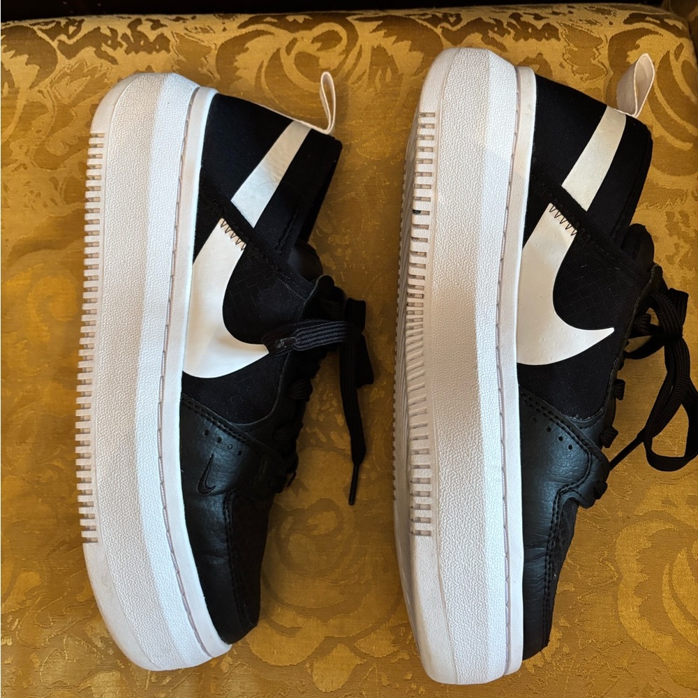 Nike Women's sneakers size 7 - Picture 13 of 14
